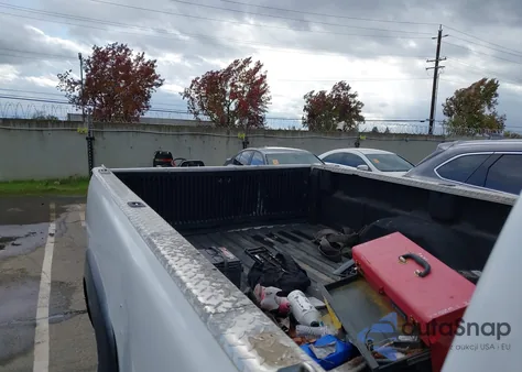 2002 Chevrolet Silverado 2500Hd z USA, uszkodzony, nr VIN 1GBHC24U42E259796